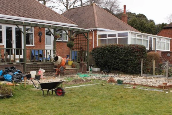 Understand the importance of boundary walls Luton contact Jason edworthy party wall surveyors today!