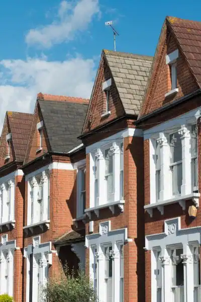 The Question Every Homeowner Asks: When Should I Serve Notice Luton?